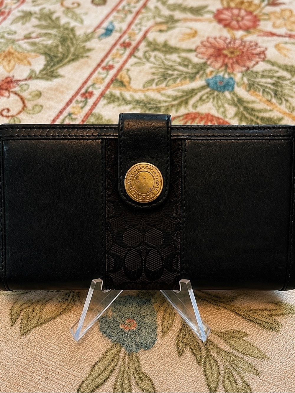 Coach Vintage Y2K Hamptons Signature Trifold Wallet – Excellent Used Condition